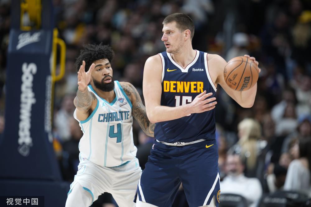 年轻中场 年轻中场