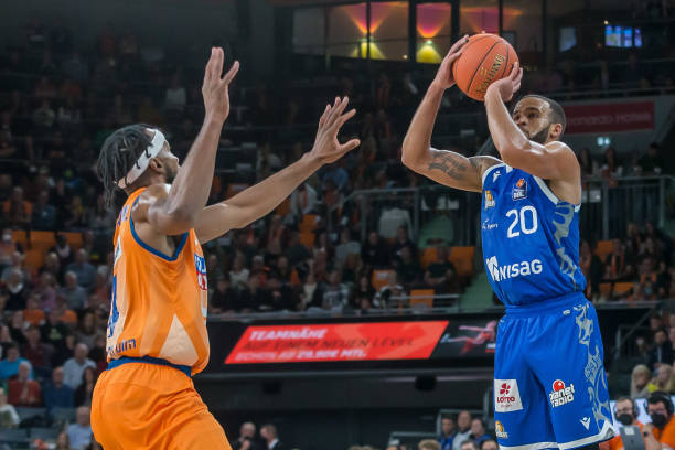 次失误而成 次失误而成