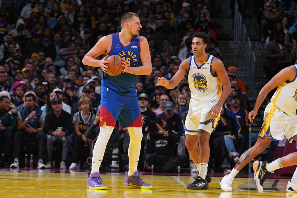 更是指挥官 更是指挥官